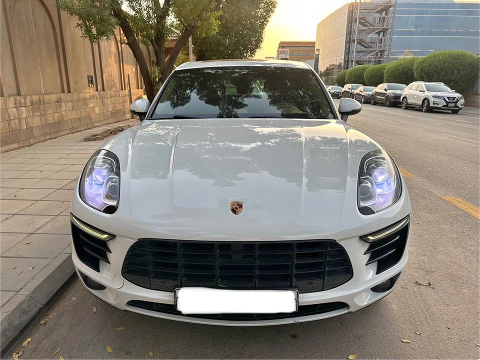 2015 Porsche Macan S Review: Luxury SUV with True Sports Car Performance